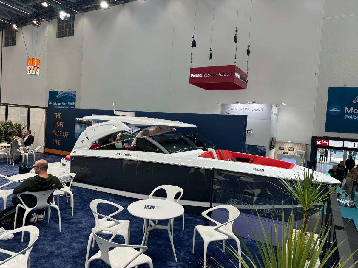 Four Winns H9 Bowrider