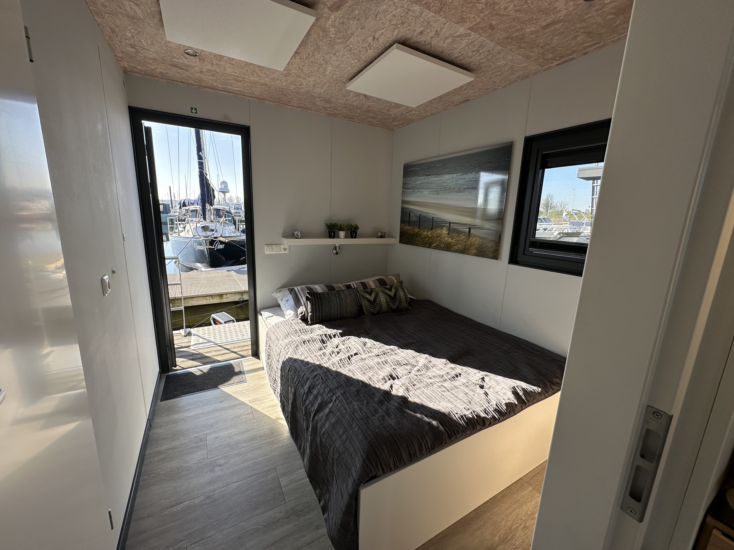 Gielissen Marin Home 32 Tiny Houseboat