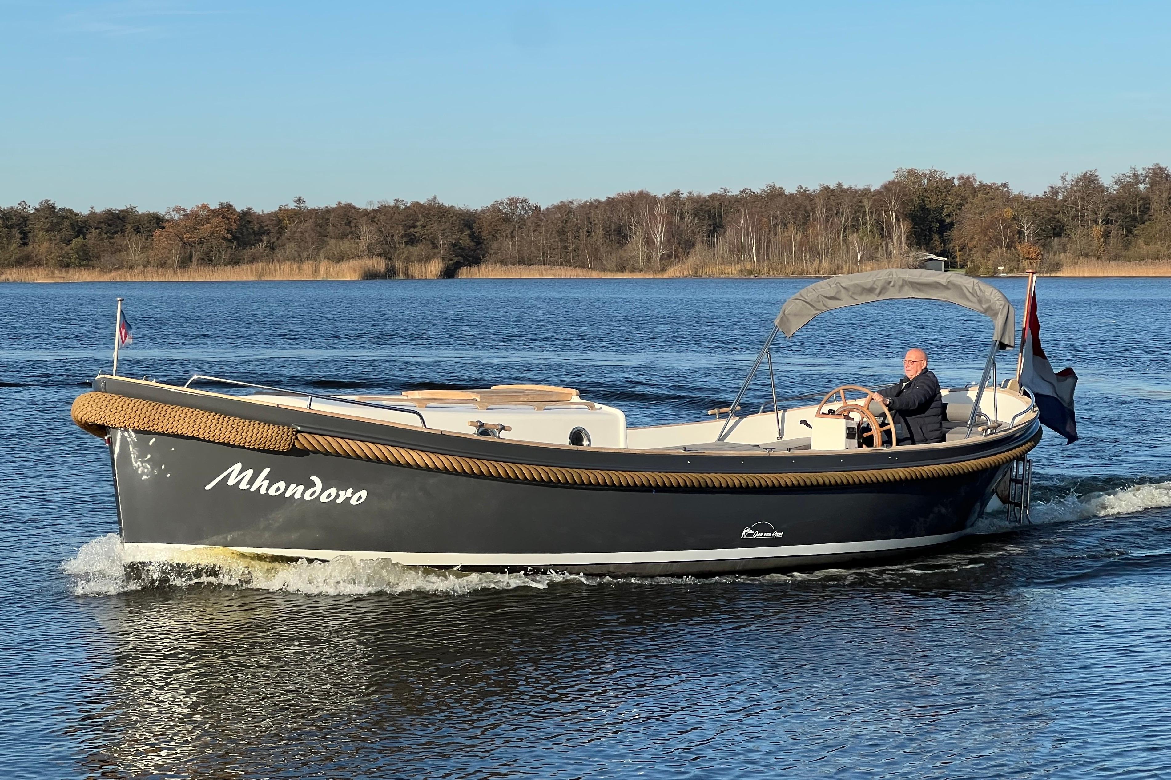 Jan Van Gent 10.35 Cabin