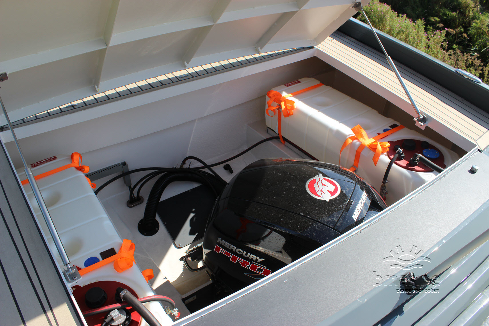 Blackfish Reallife 750 Cabin