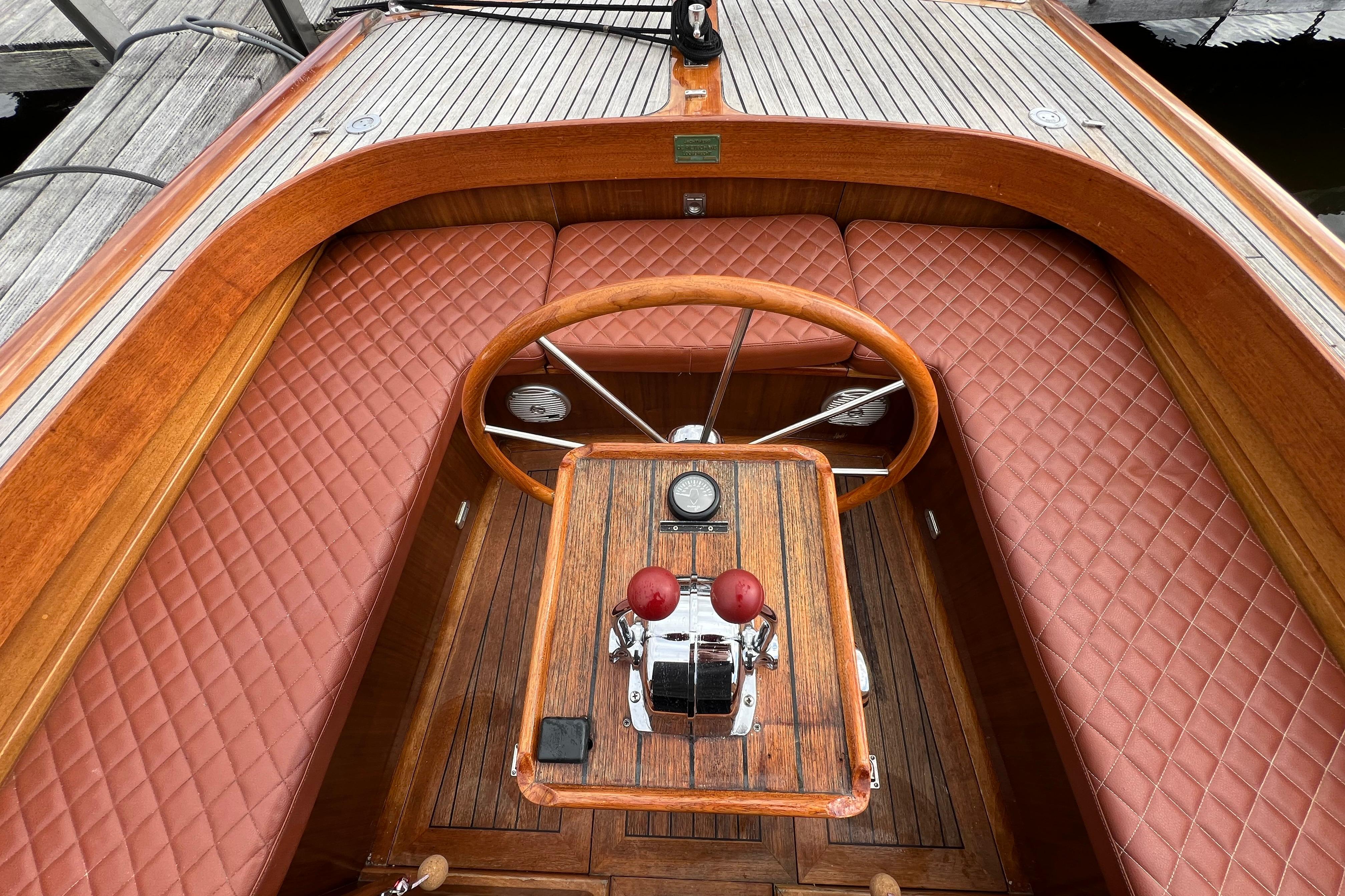 Beaver Yachts 28 Picknick Lounge