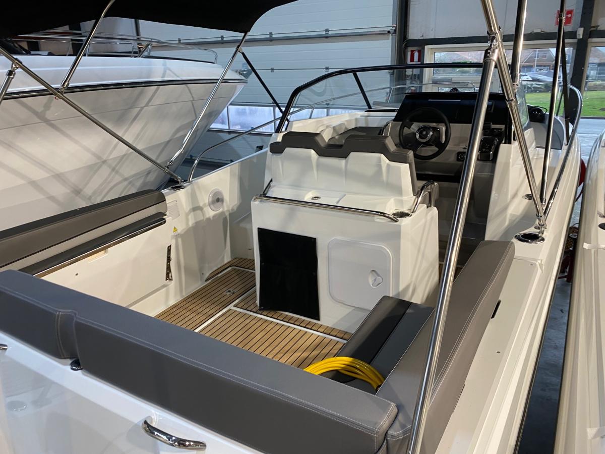 Jeanneau Cap Camarat 7.5 WA Serie 3