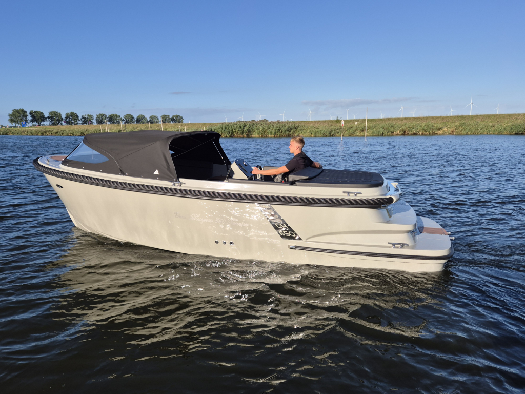 Oudhuijzer 650 Tender