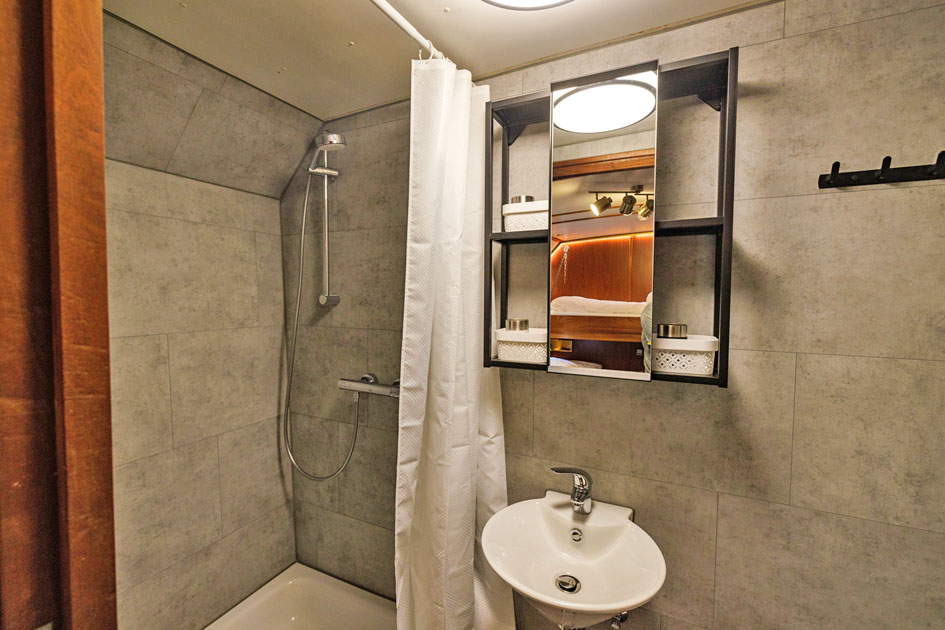 3 mast Charterschip / Evenementenboot 44 nachtgasten, 150 daggasten