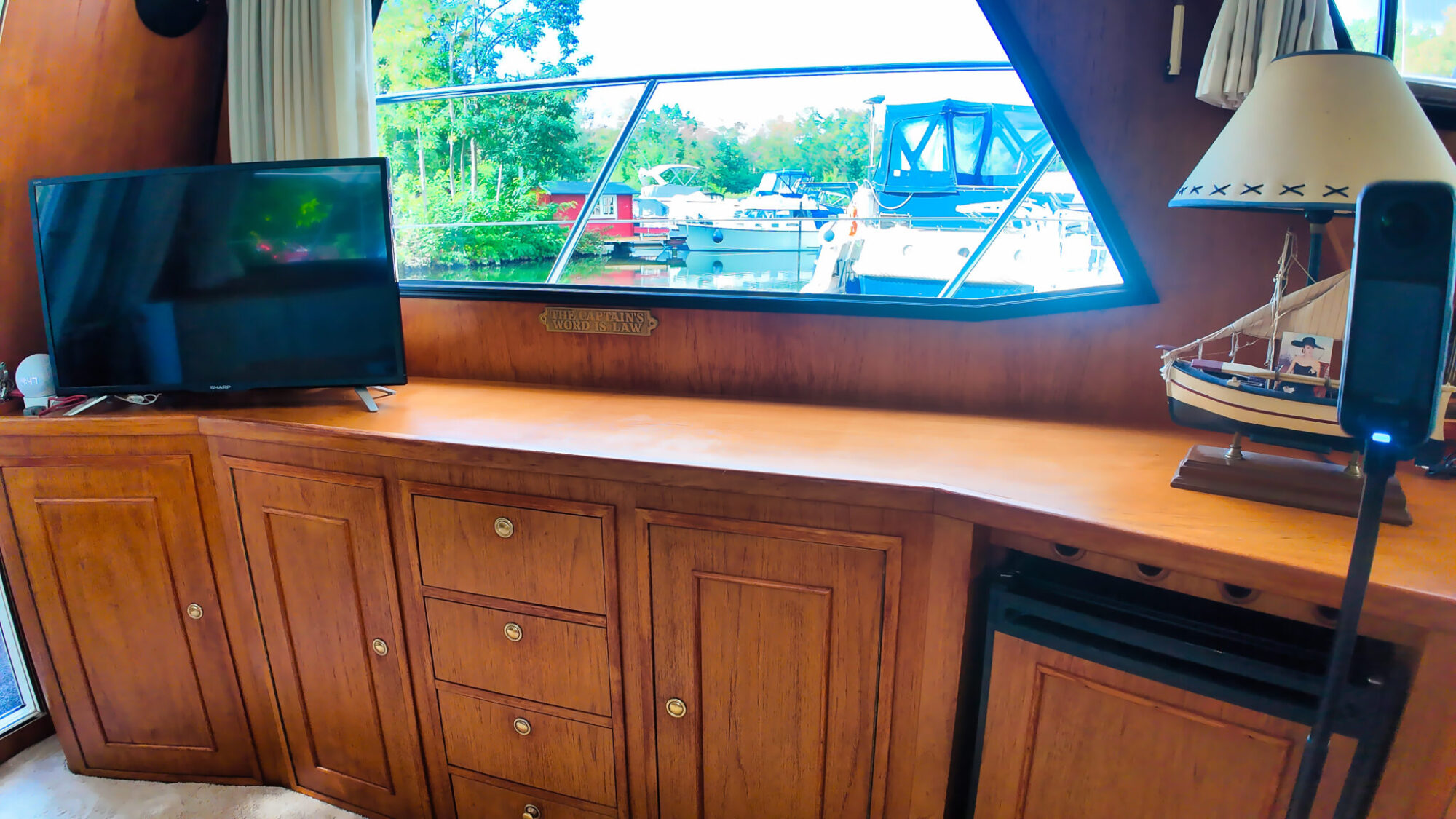 Neptunus 138 / 46 Flybridge Sedan