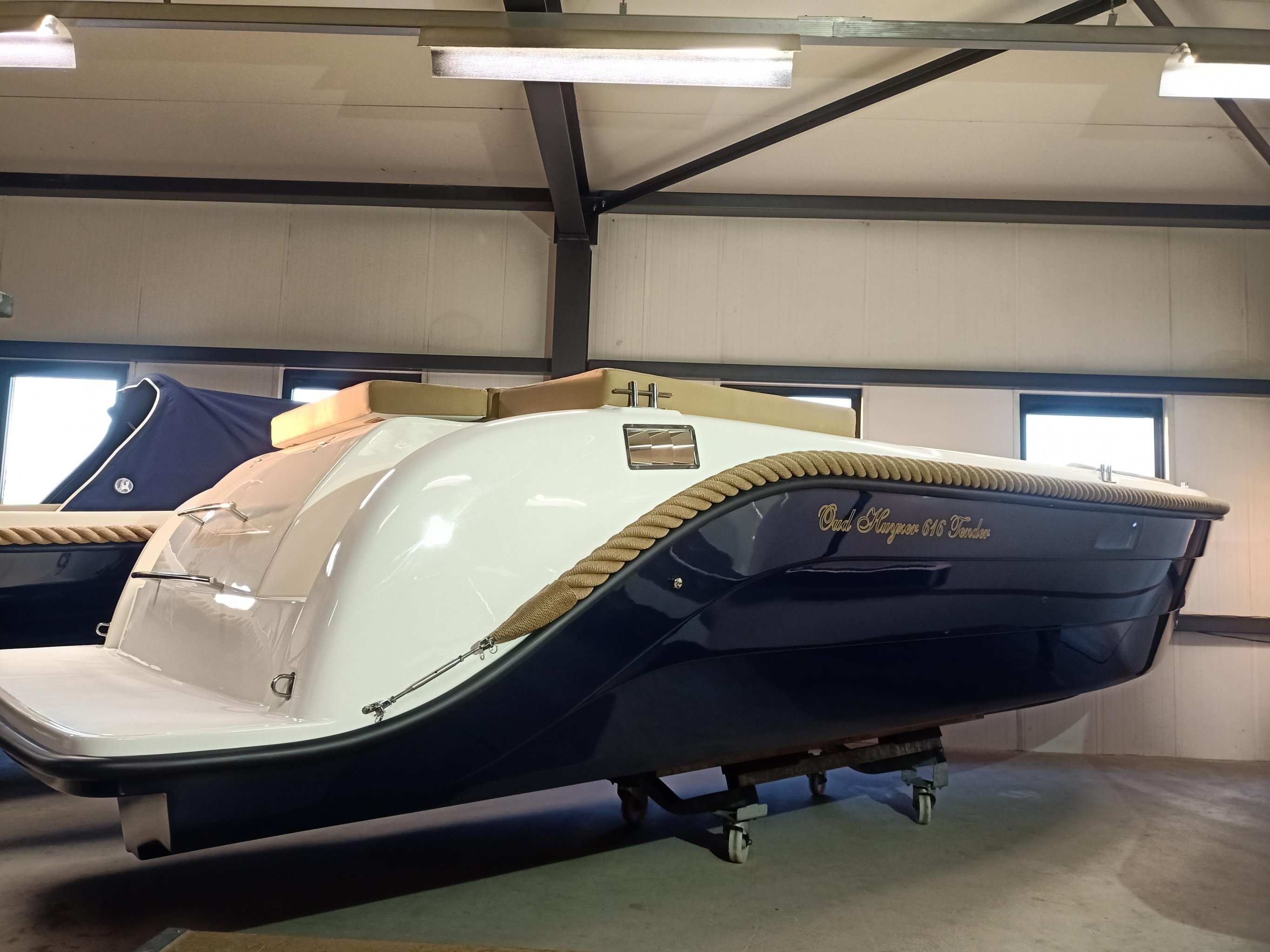 Oud Huijzer 616 Tender