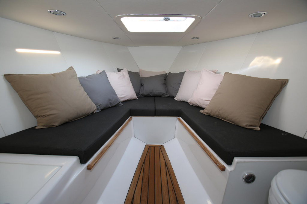 Isloep Rapida 990 GROOTSTE SLOEPENSHOWROON VAN NEDERLAND