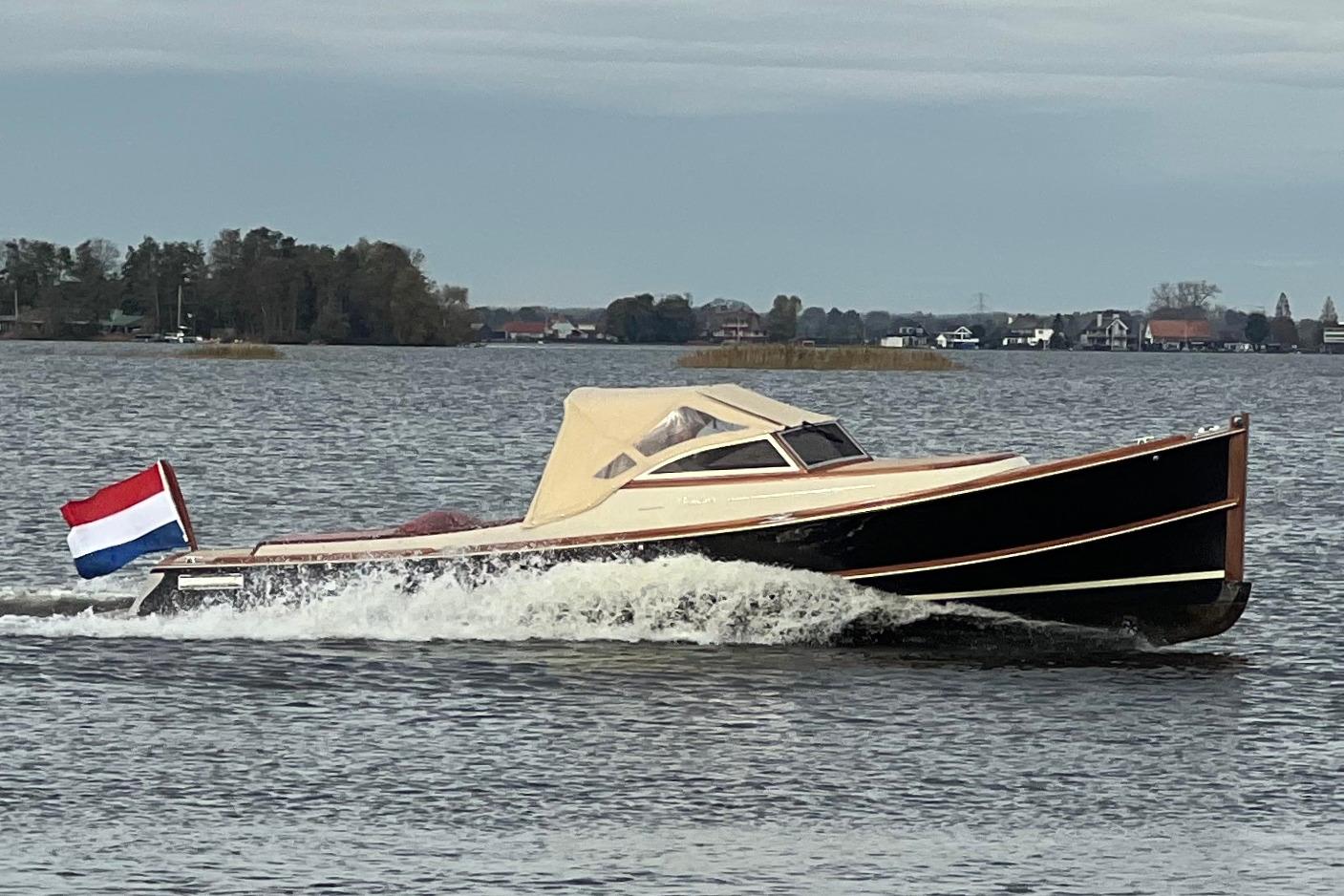 Brandaris Barkas 900 Suite