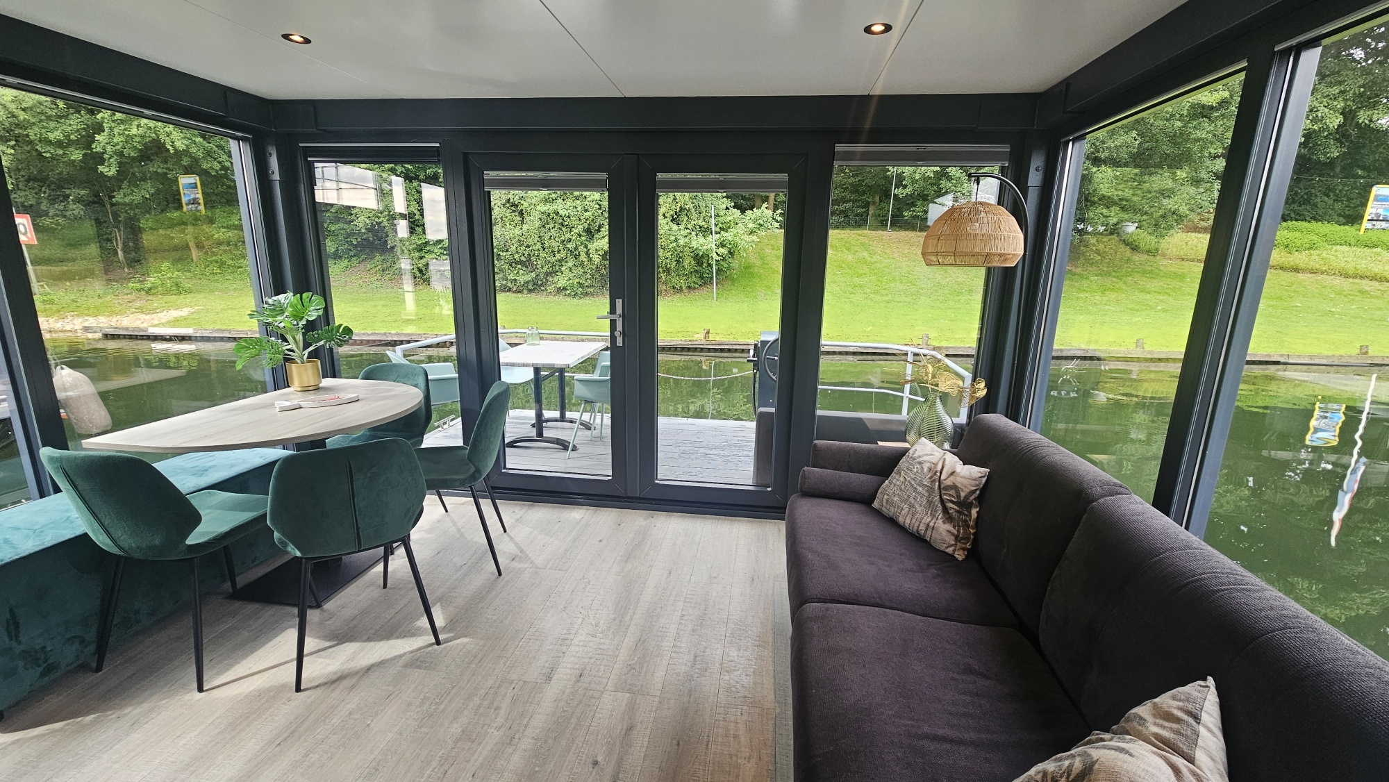 Havenlodge Melite Houseboat (met Huurligplaats)