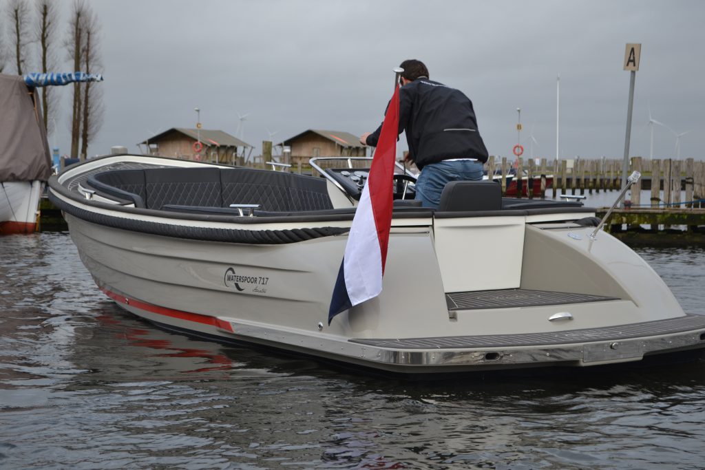 Waterspoor  717 aviator DE GROOTSTE SLOEPENSHOWROOM VAN NEDERLAND