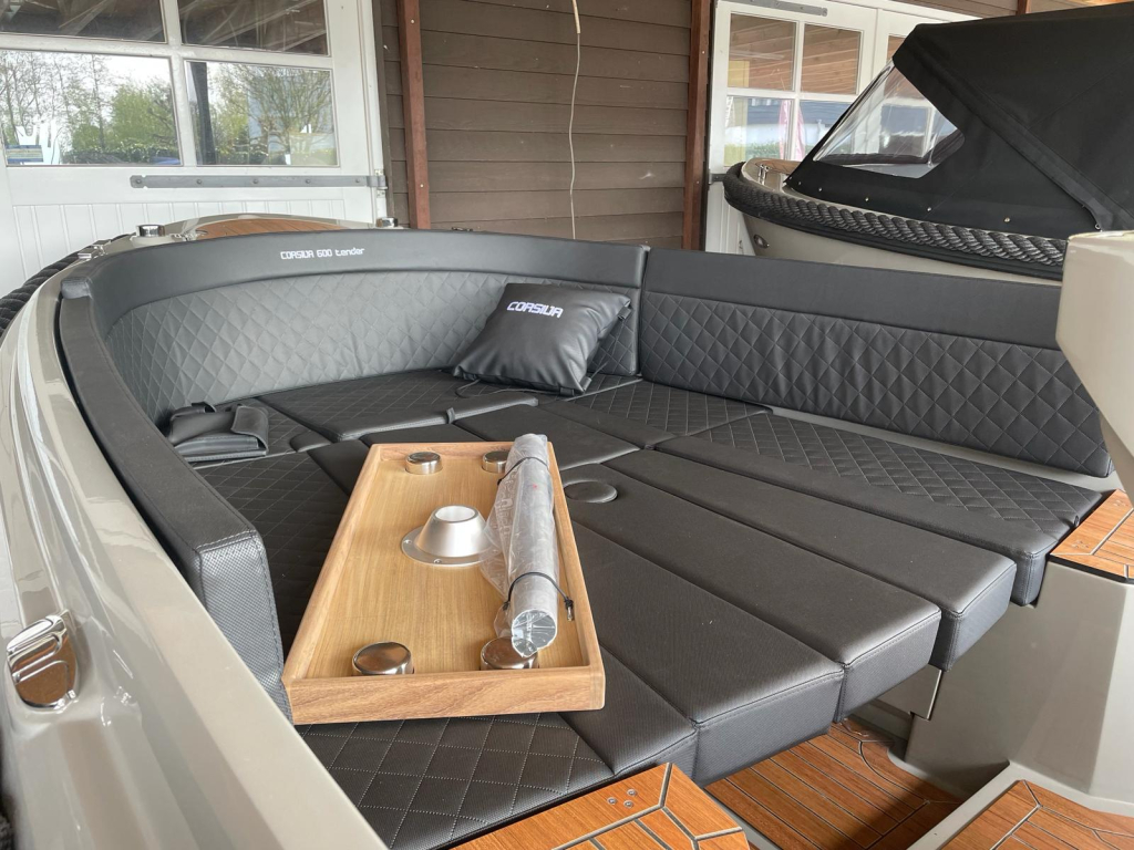 Corsiva 600 tender DEMO vaarklaar verkocht