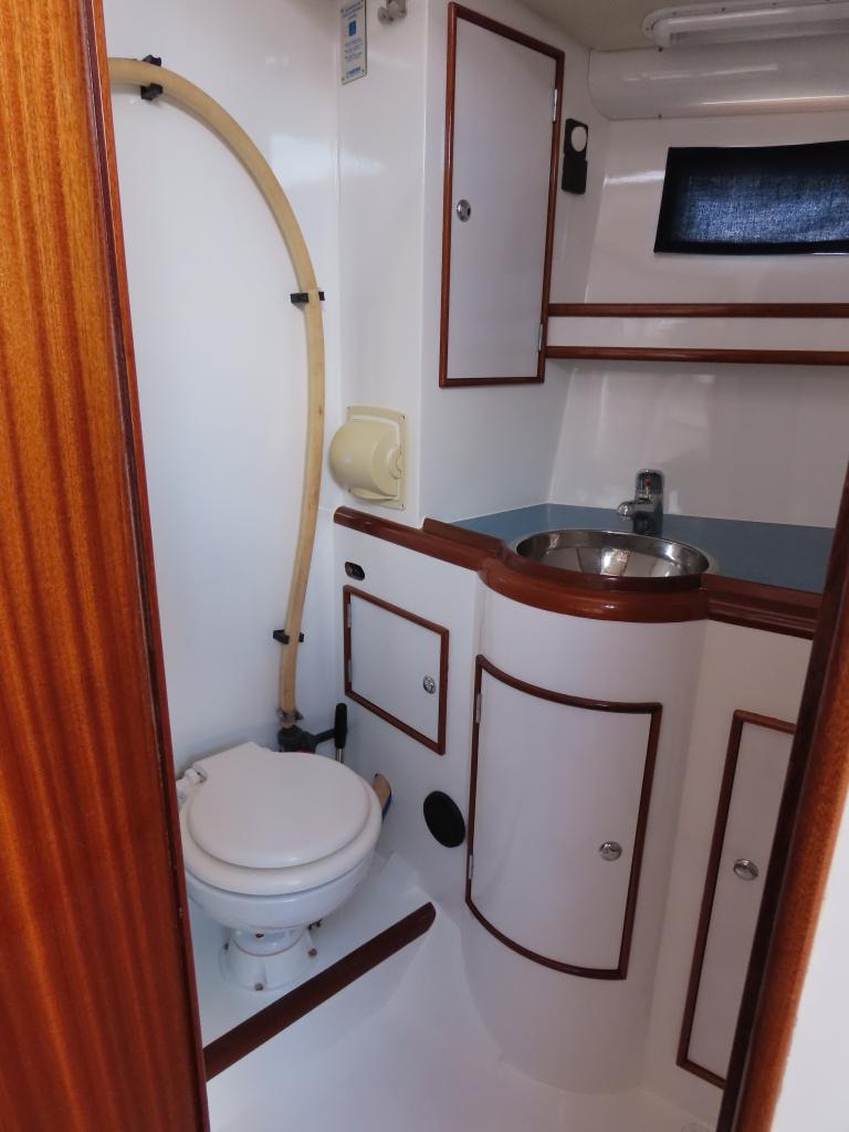One-off 50’ aluminium Expedition Cruiser
