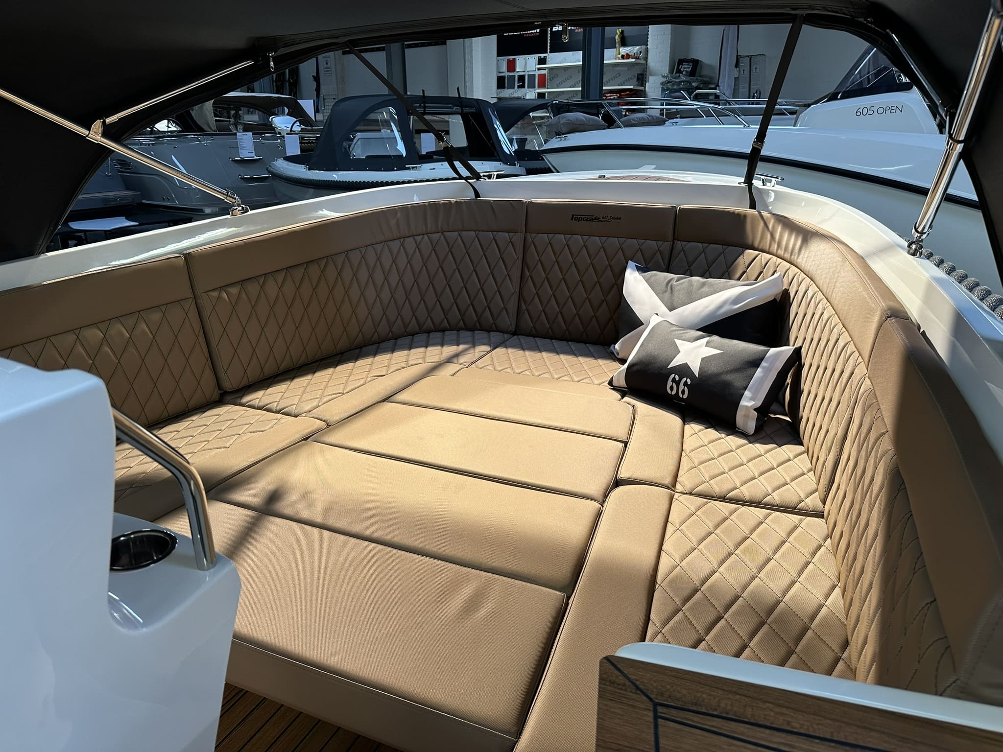 Topcraft 627 Tender