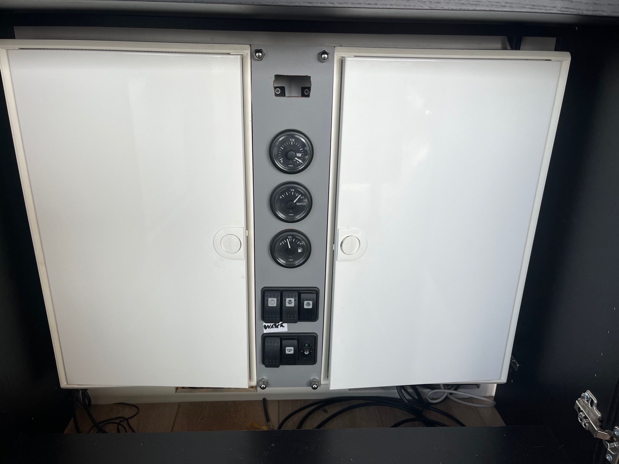 Houseboat Friesland 12.75 X 4.50 (inboard Engine)