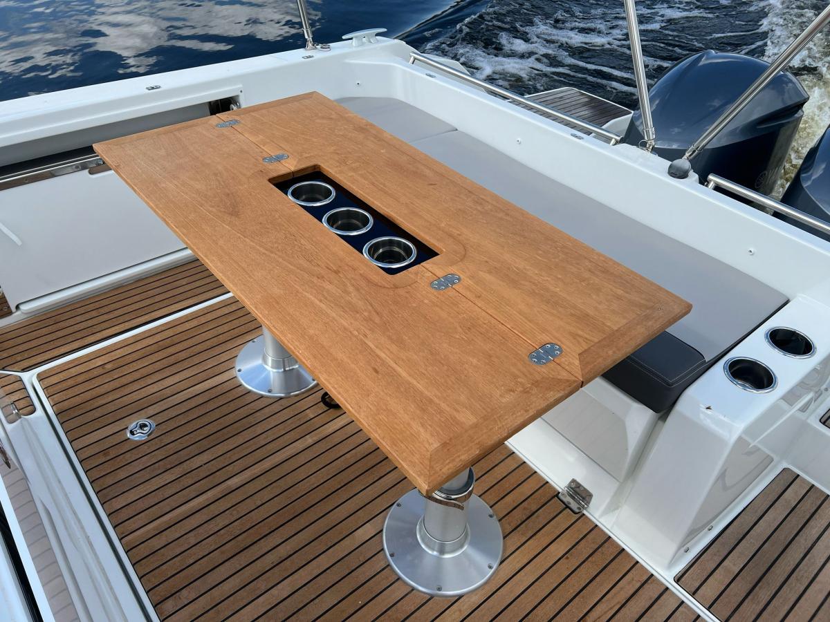 Jeanneau Cap Camarat 9.0 CC