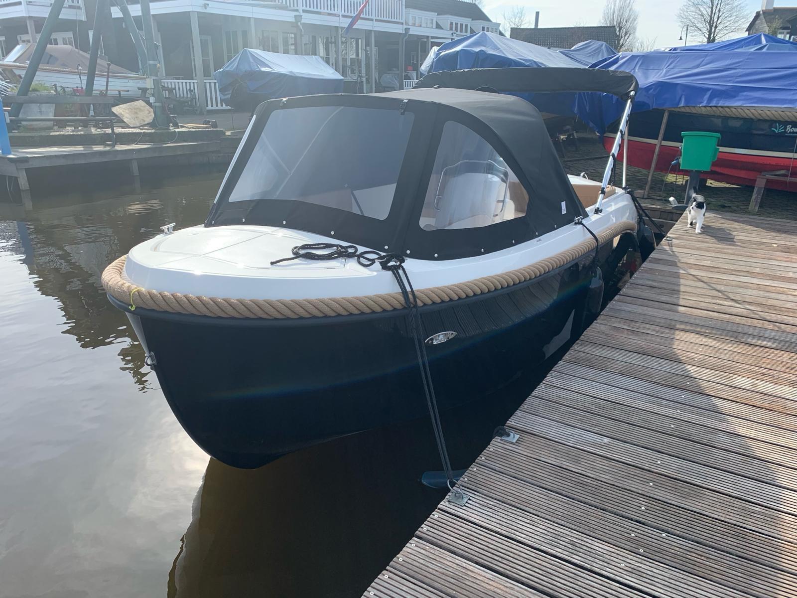 Oud Huijzer 600 Tender vaarklaar 30pk