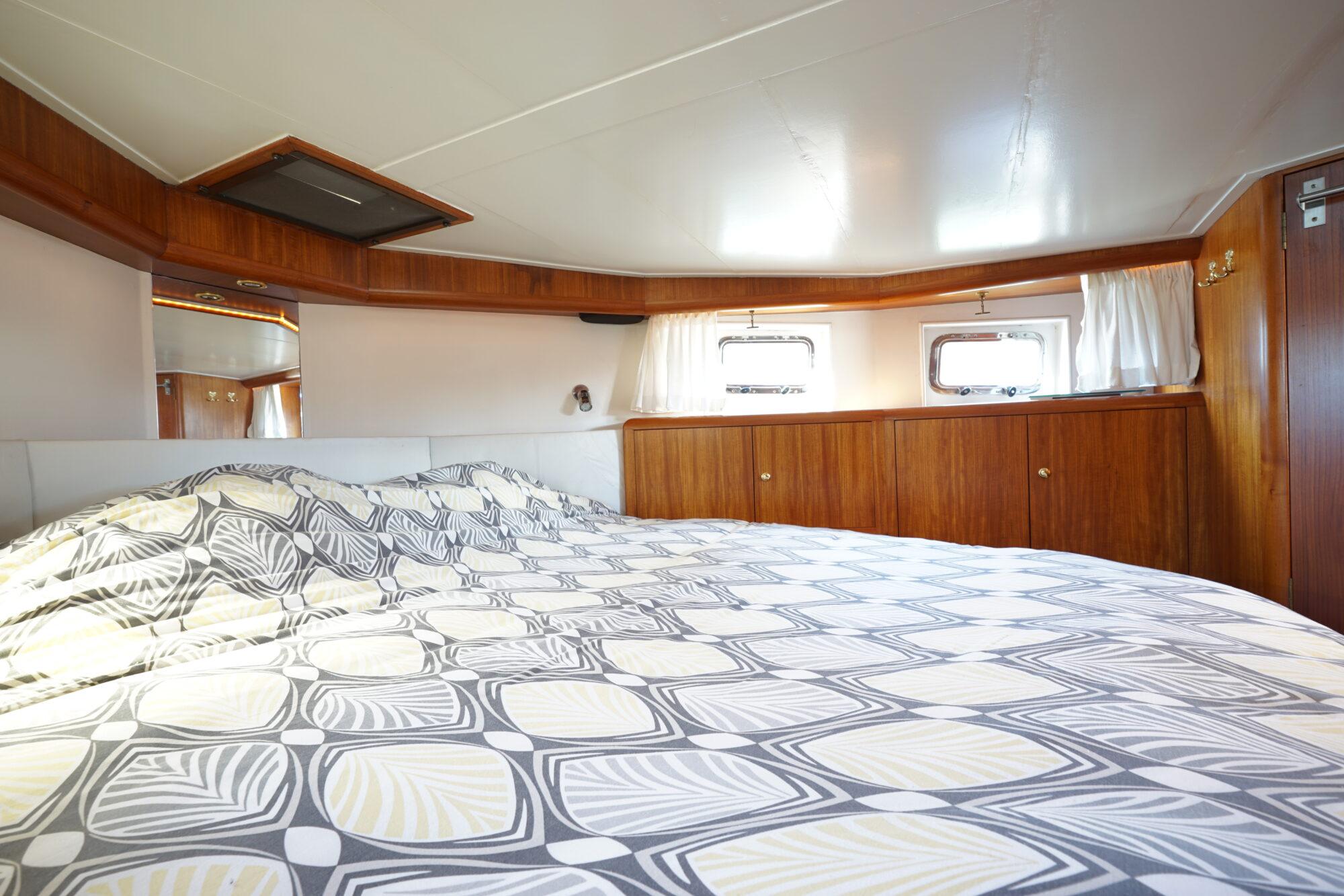 Pieter Beeldsnijder Pieter Beeldsnijder Rondspantkotter 12.85 AK