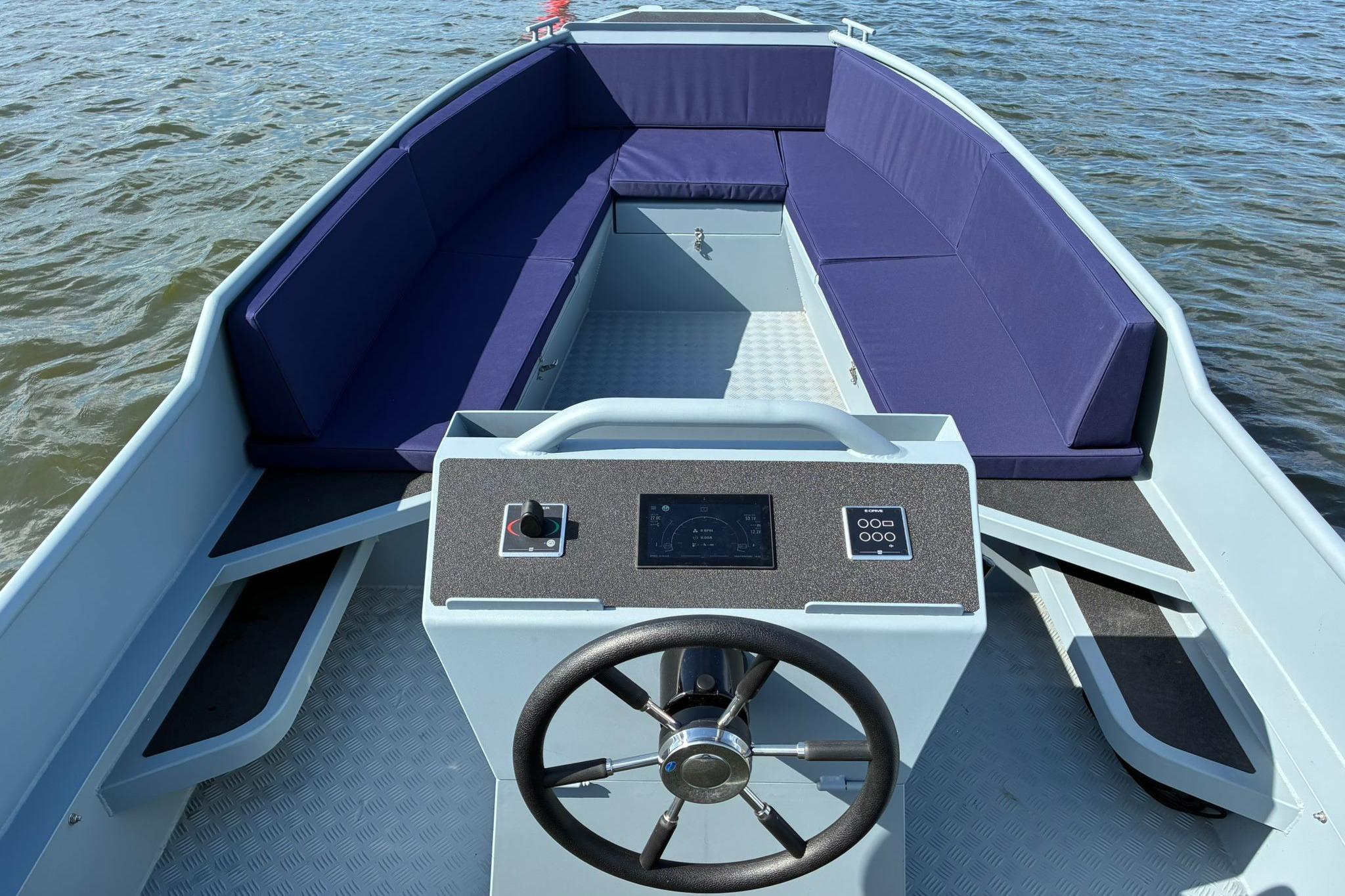 Stormer Tugboat 60