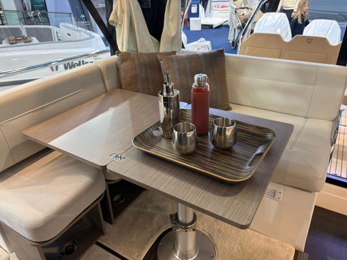 WELLCRAFT 38 EXPLORER