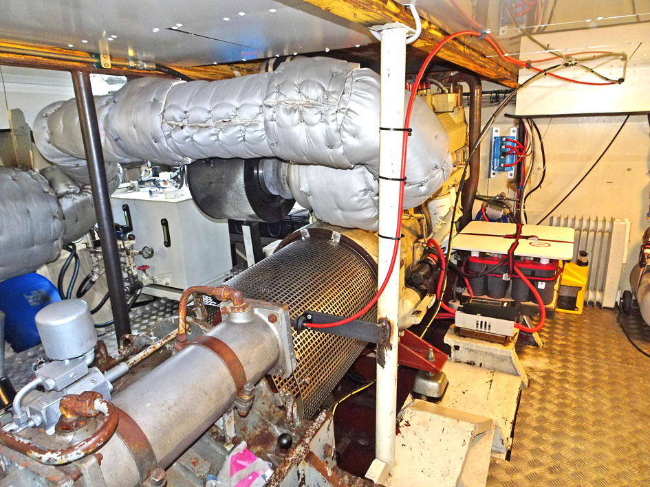 ex Patrouille vaartuig / Varend Woonschip 18.26 met UBC