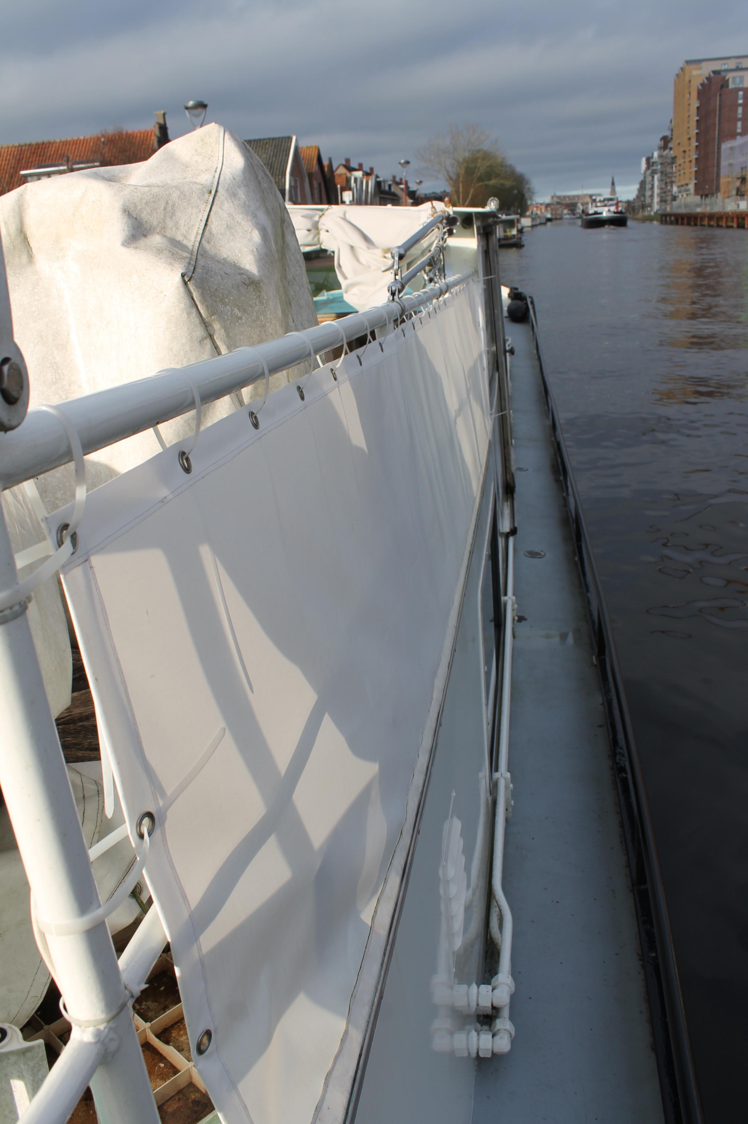 Tjalk Varend Woonschip 19.99