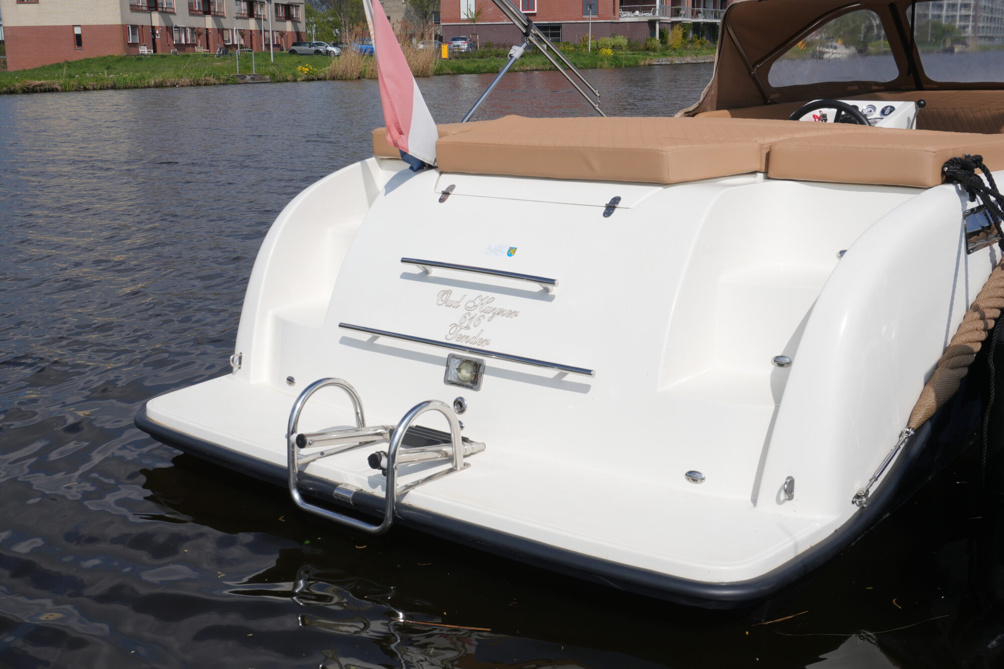 Oud Huijzer 616 Tender