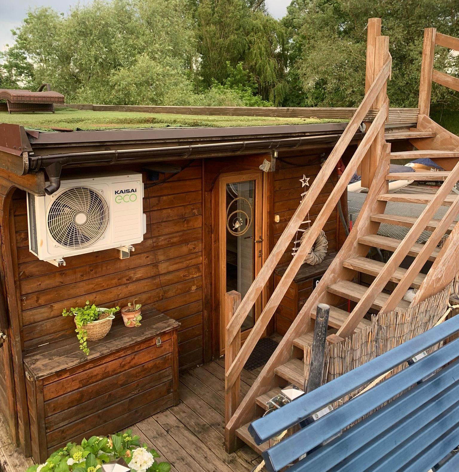 H2O Boats Houseboat 12.50