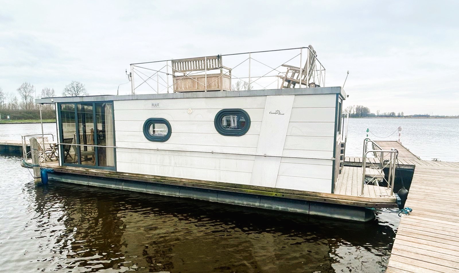 Campi 400, Met Ligplaats In Uitgeest