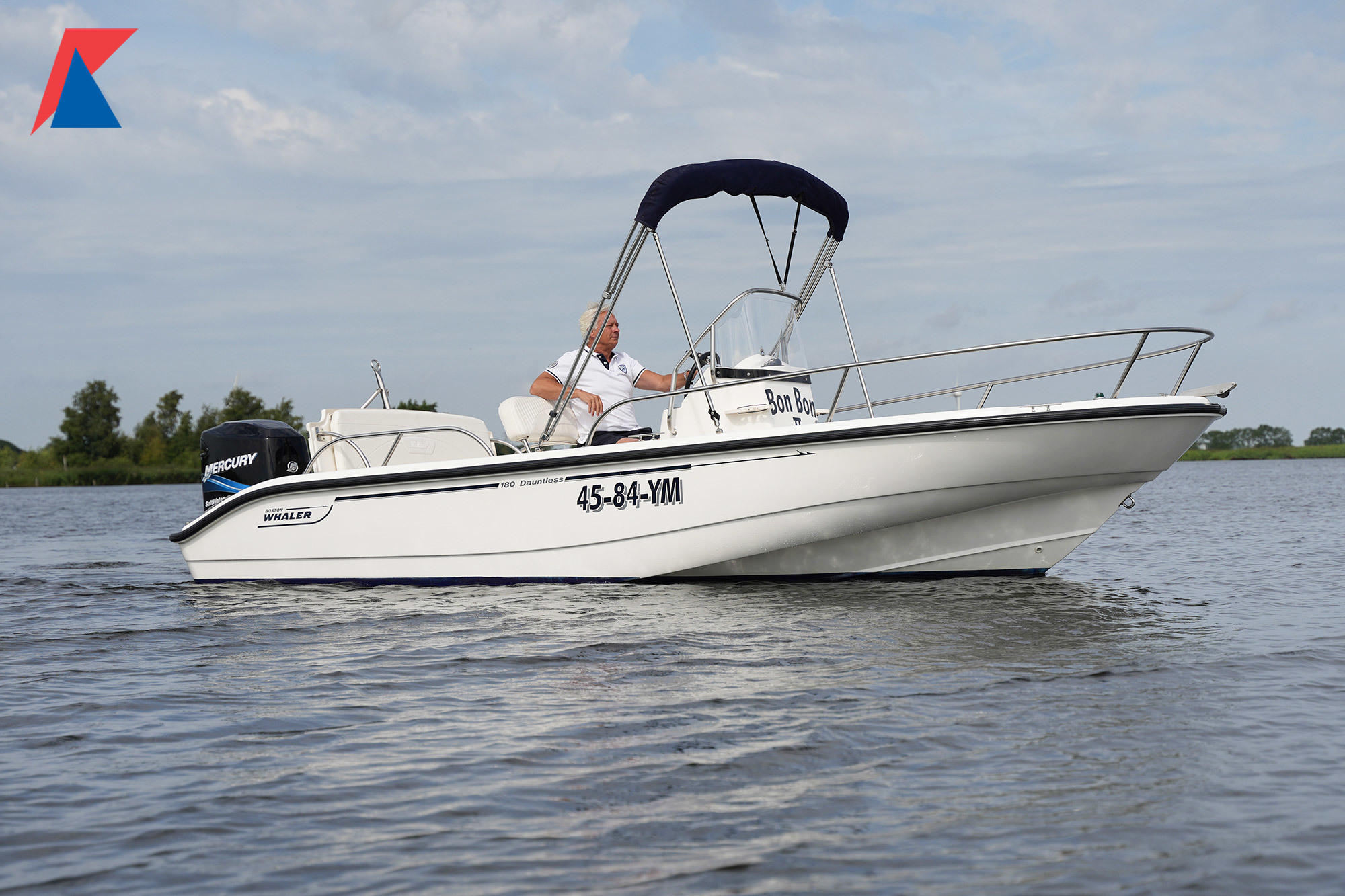 Boston Whaler 180 Dauntless hoofdfoto: 1
