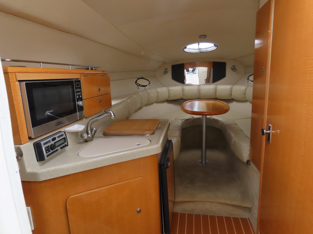 Larson Cabrio 274