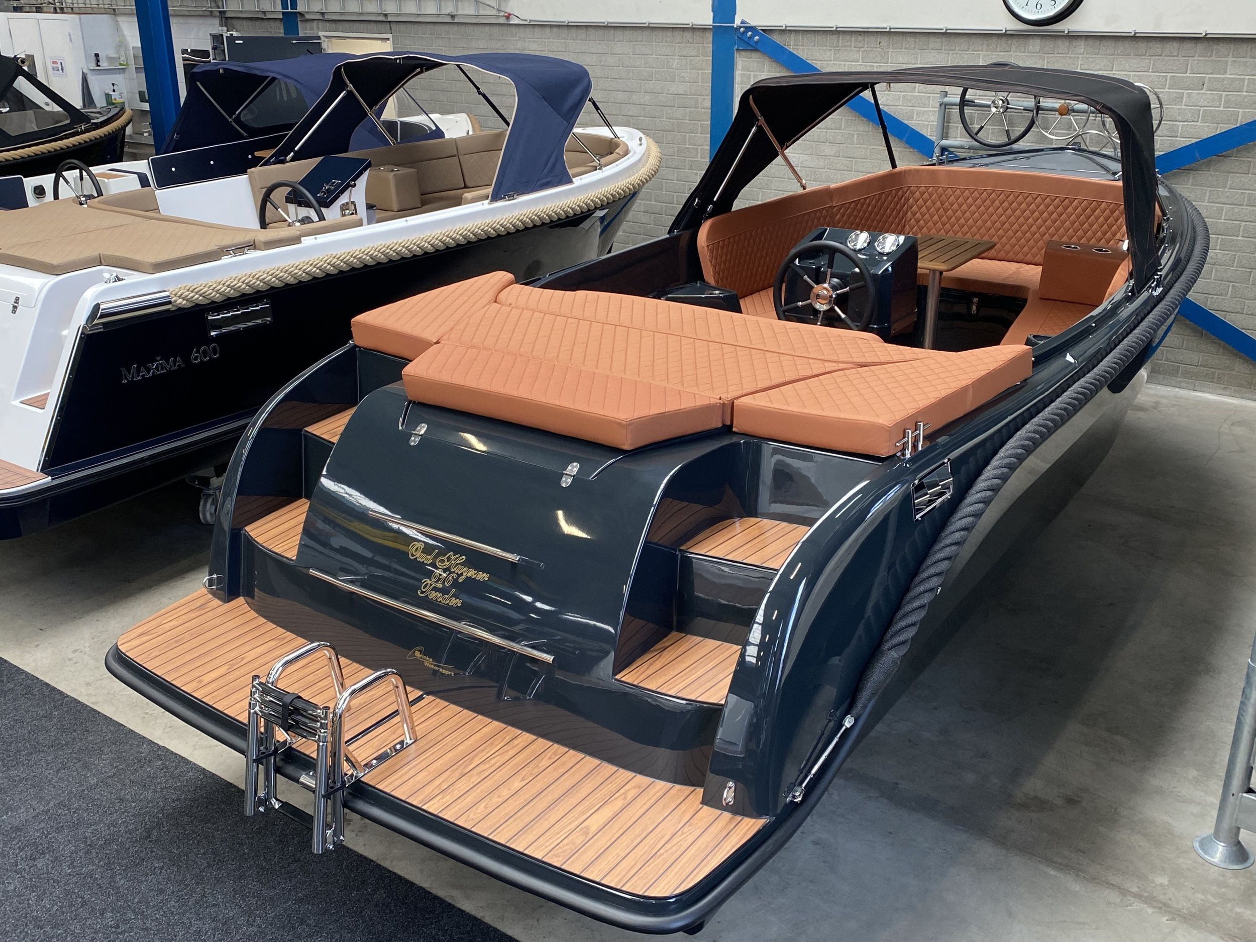 Oud Huijzer 616 Tender