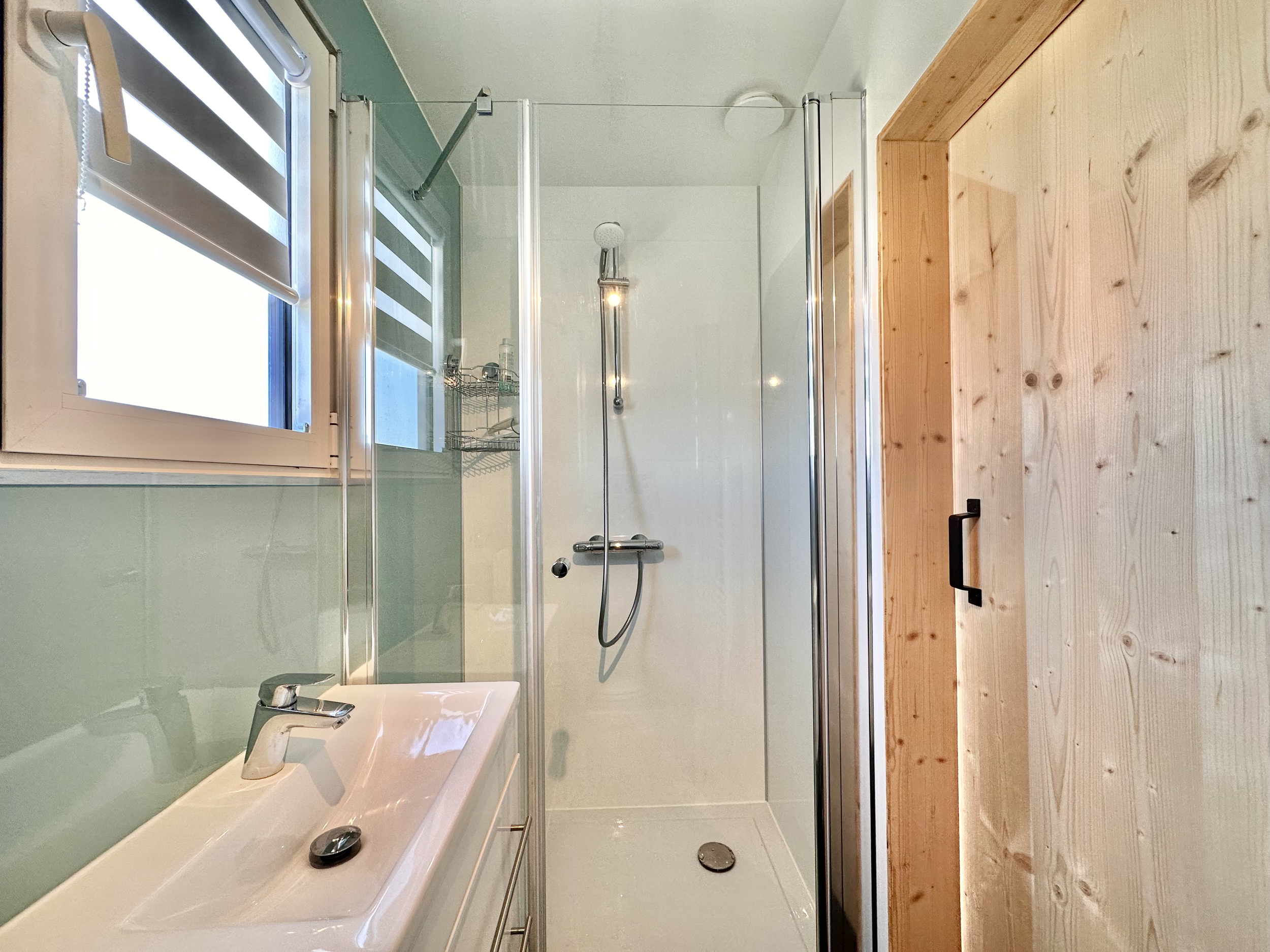 HOMESHIP VaarLoft Volledig Elektrische Houseboat