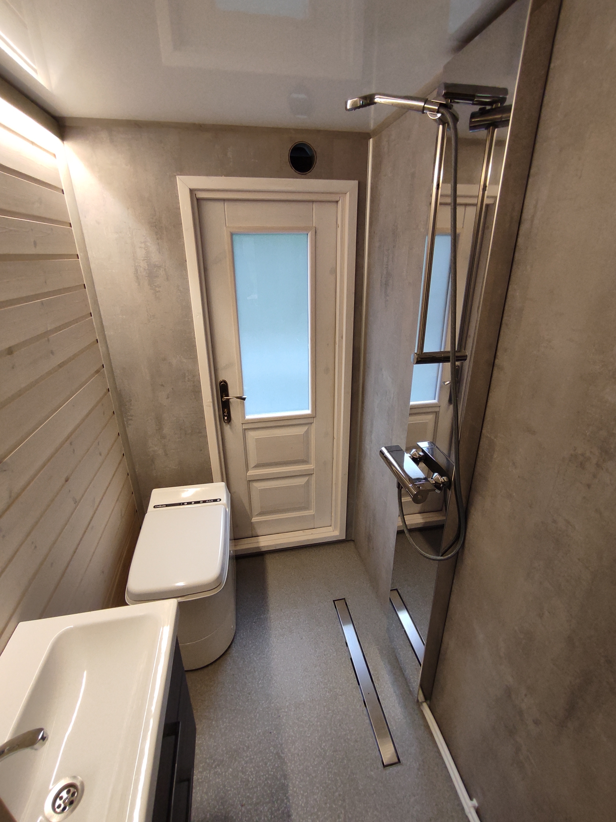 Nordic Season Houseboat NS 32 Eco 18m2