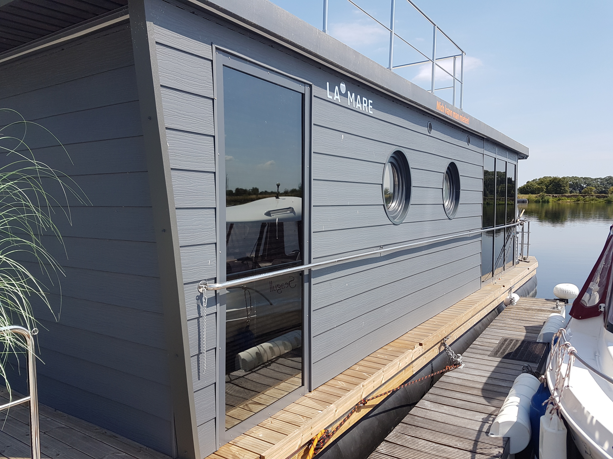 La Mare Houseboat Apartboat XL - NEW