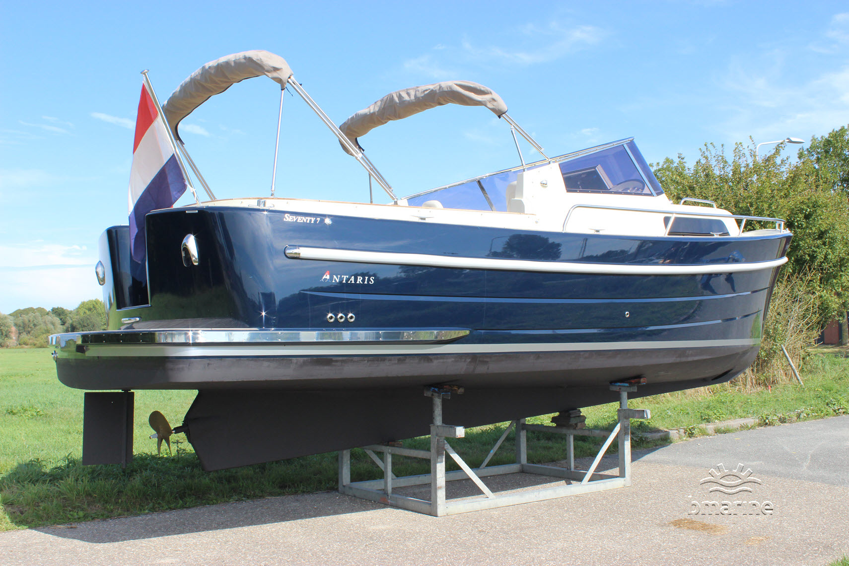 Antaris Seventy7 Cabin