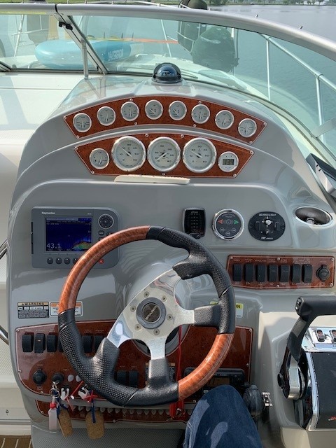 Bayliner 320 met 2x 260 pk Mercruiser van bouwjaar 2008!