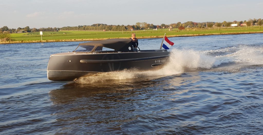 Van Vossen Tender 888 DE GROOTSTE SLOEPEN SHOWROOM VAN NEDERLAND 