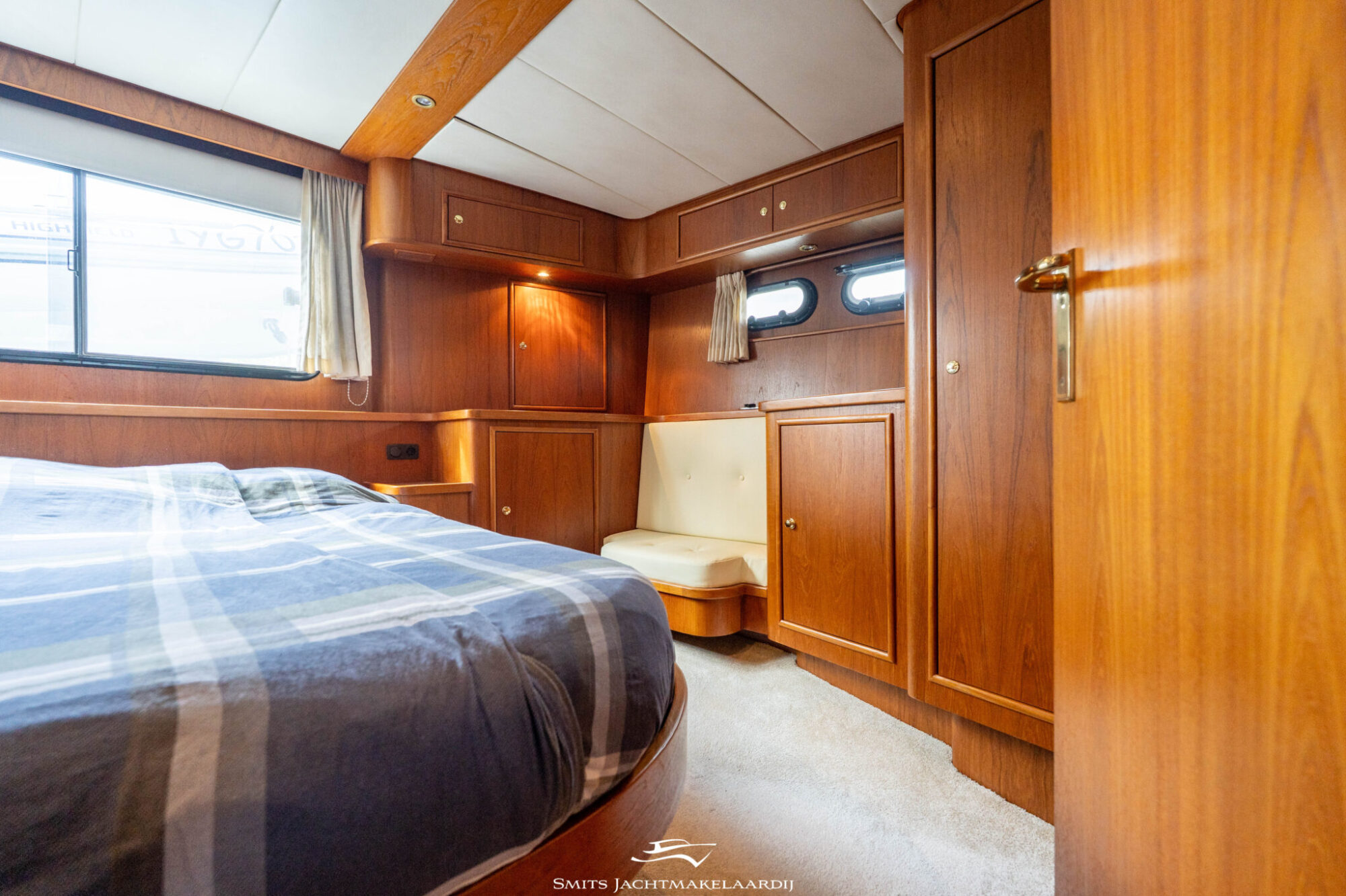 Van den Hoven Allure 155 Cabrio
