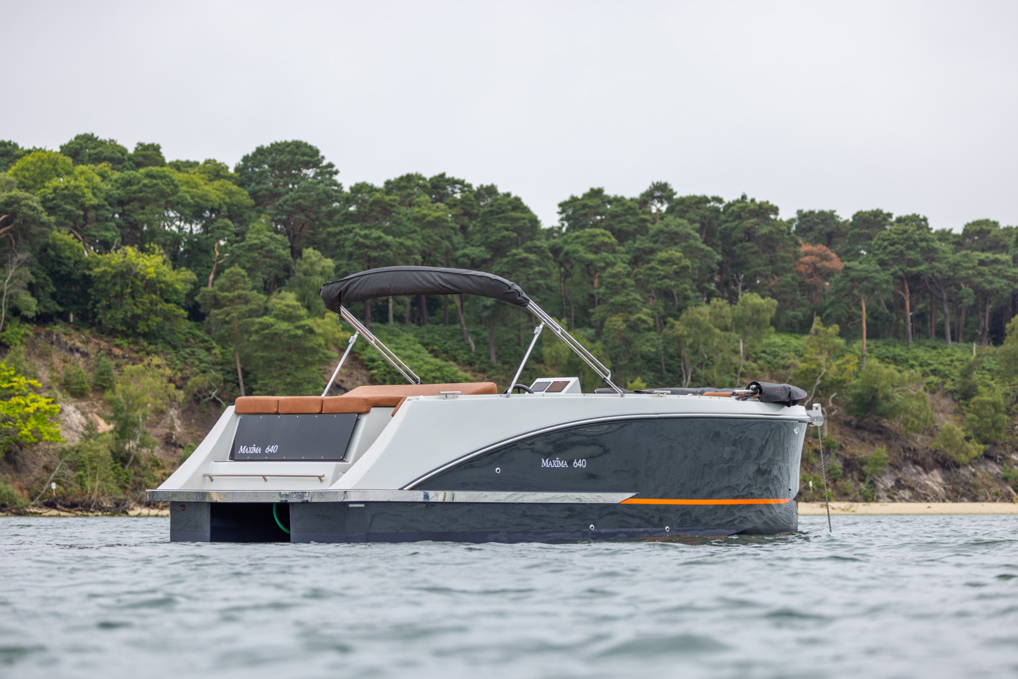 Maxima Boats 640
