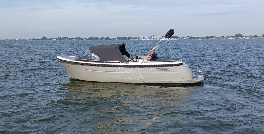 Primeur 615 tender DE GROOTSTE SLOEPENSHOWROOM VAN NEDERLAND hoofdfoto: 1