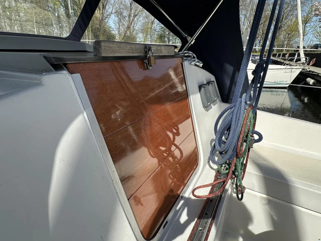 Hunter 28.5