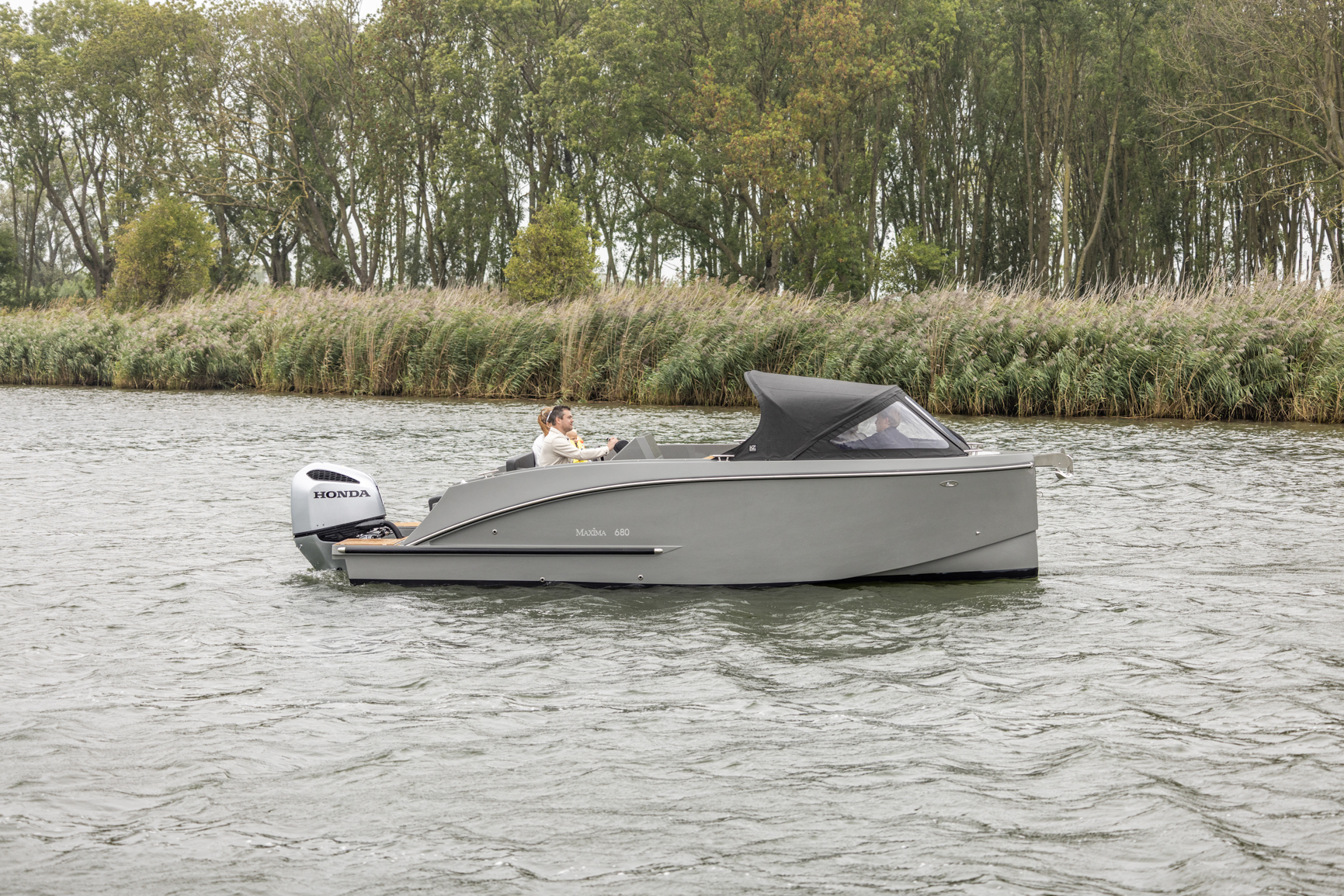 Maxima Boats 680 Sport Lounge met Honda 150 pk op voorraad!