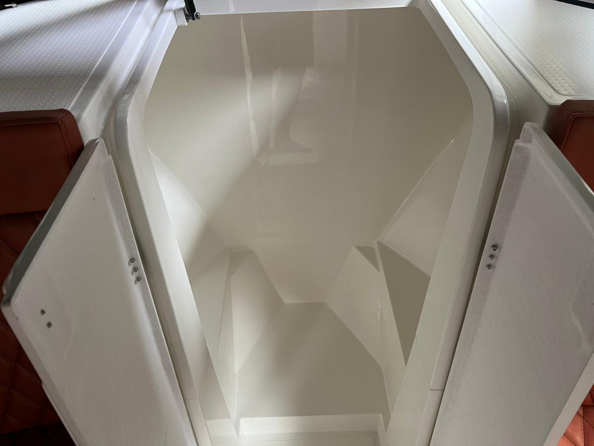 Oud Huijzer 740 Tender