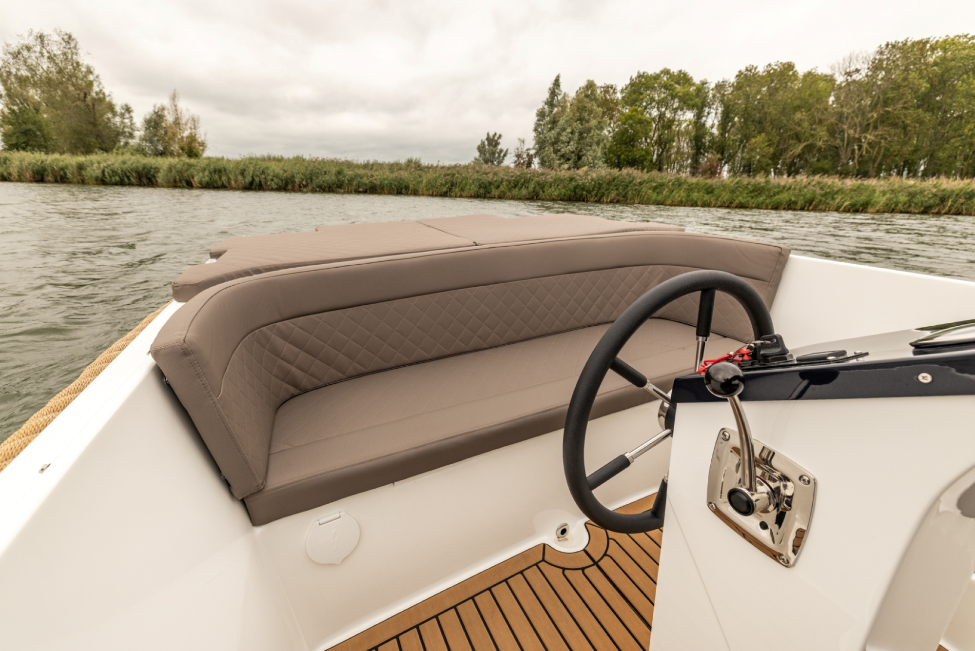 Maxima Boats 600