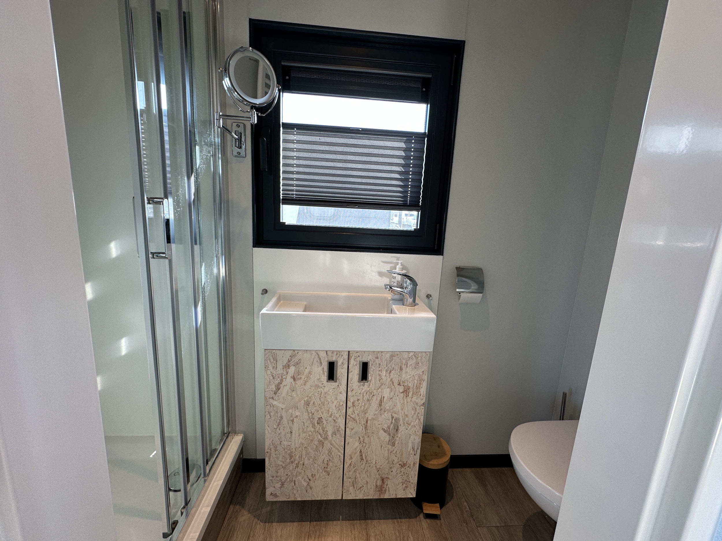 Gielissen Marin Home 32 Tiny Houseboat