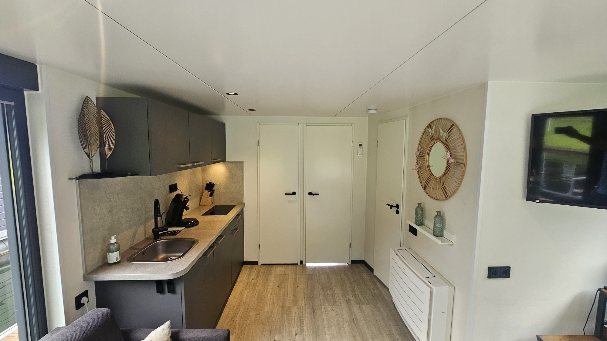 Havenlodge Melite Houseboat (met Huurligplaats)