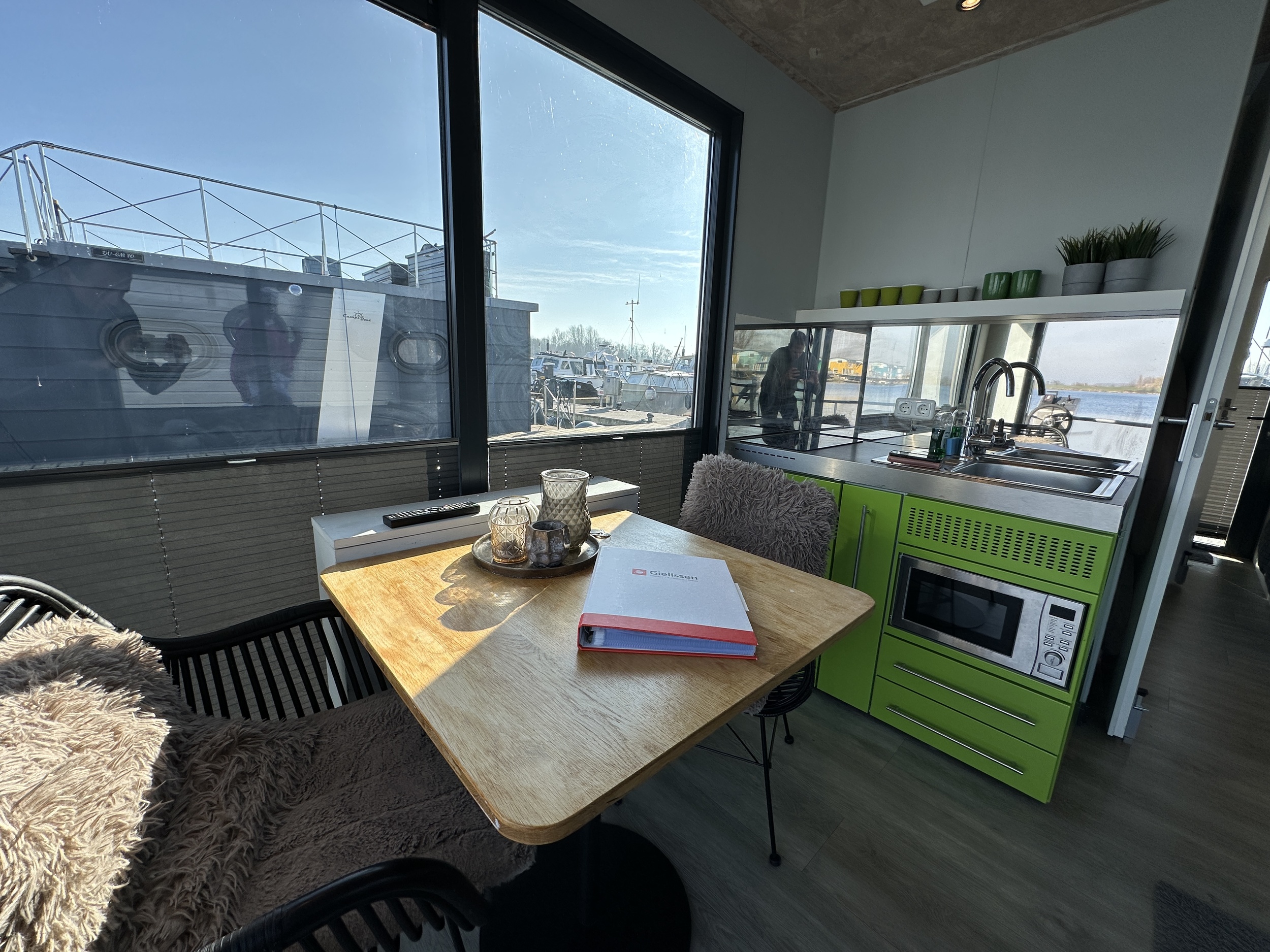 Gielissen Marin Home 32 Tiny Houseboat