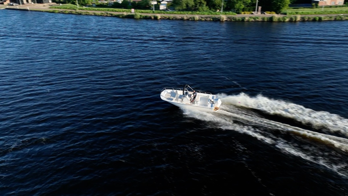 Boston Whaler 210 Montauk