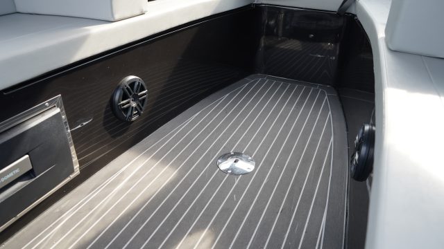 Seafury Hawker 725 jonge occasion