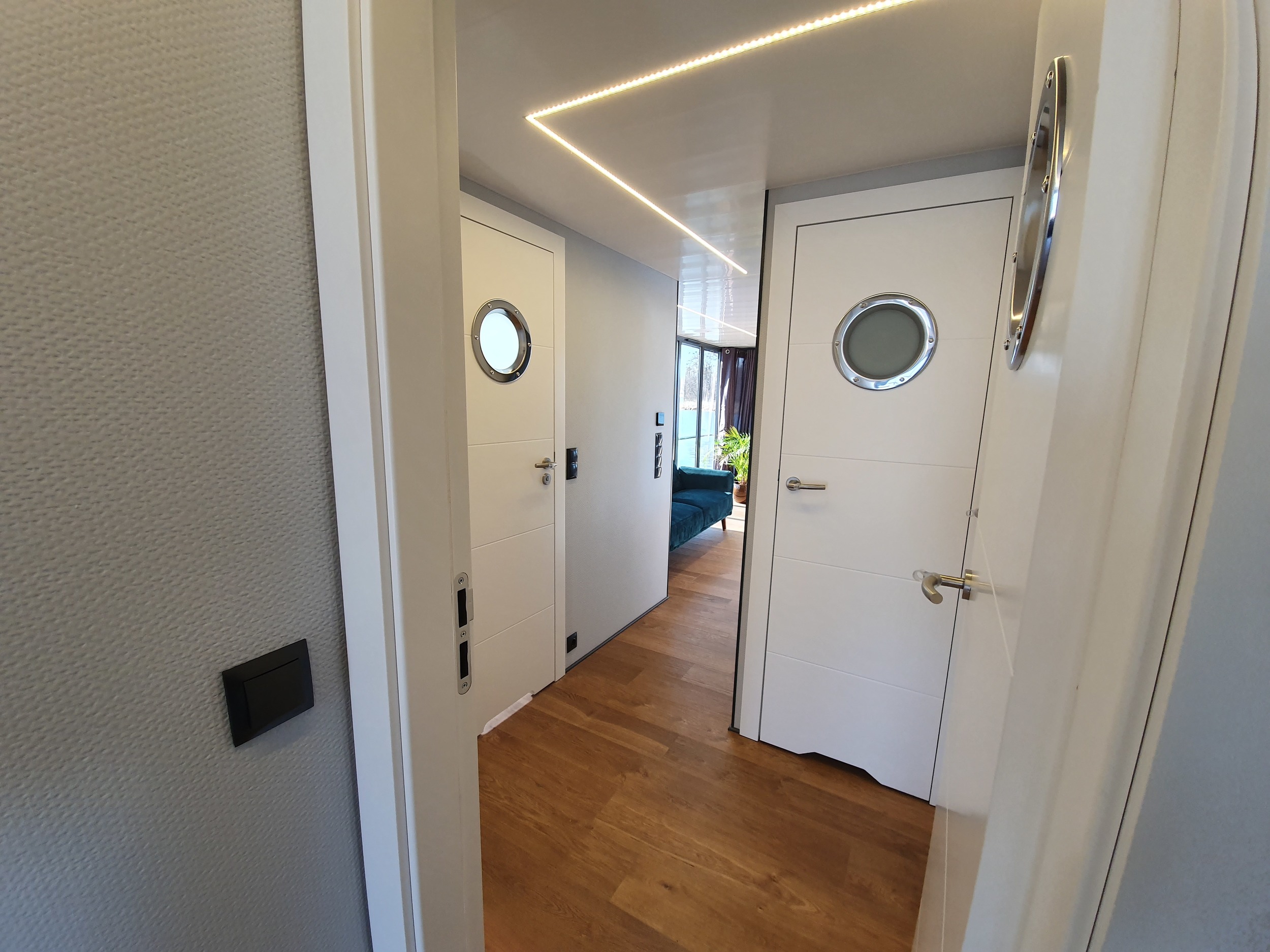 La Mare Houseboat Apartboat XXL - NEW